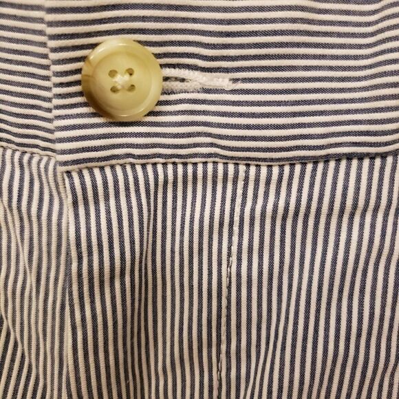 Southern Tide womans gray/white stripped shorts - Picture 5 of 6